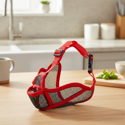 museliere rouge dans une cuisine