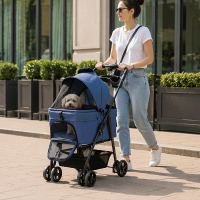 poussette pour chien confortable et pratique bleu maitre se promène 